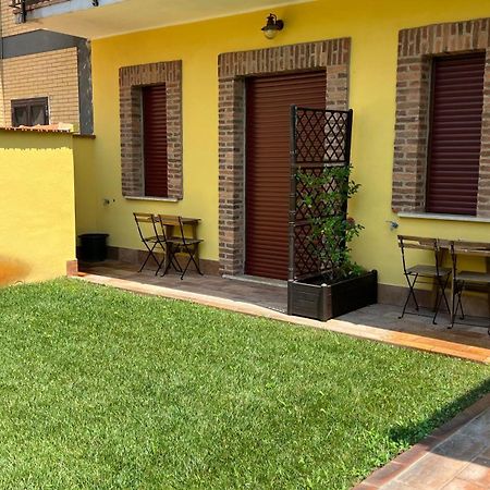 Guest House Le Gemelle Vagabonde Fiumicino Exterior photo